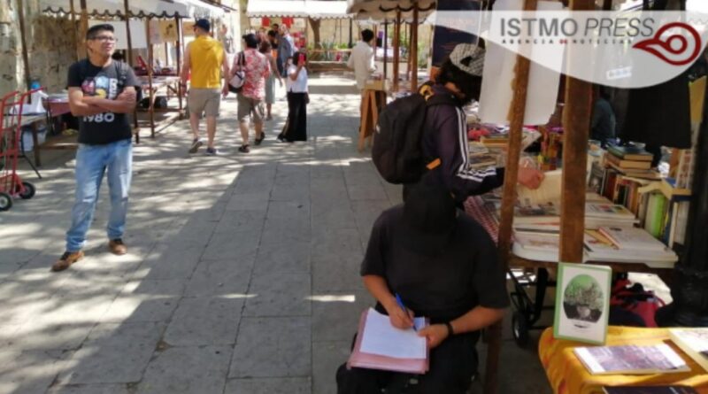 Tianguis literario autónomo y popular, un grito de denuncia que exige la literatura oaxaqueña ante el oficialismo y gentrificación en Oaxaca