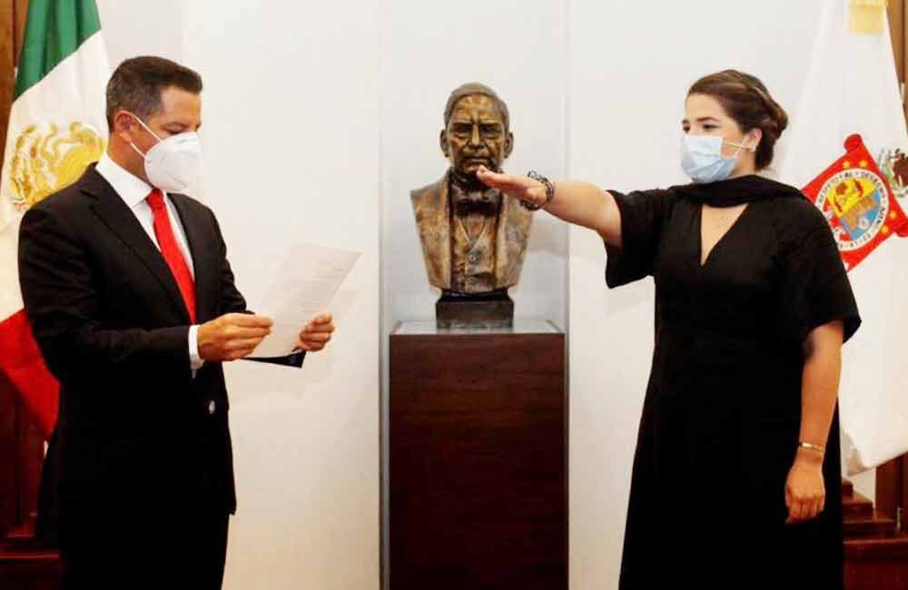 Tras renunciar al PRI, líder estatal pide a diputada renunciar al cargo