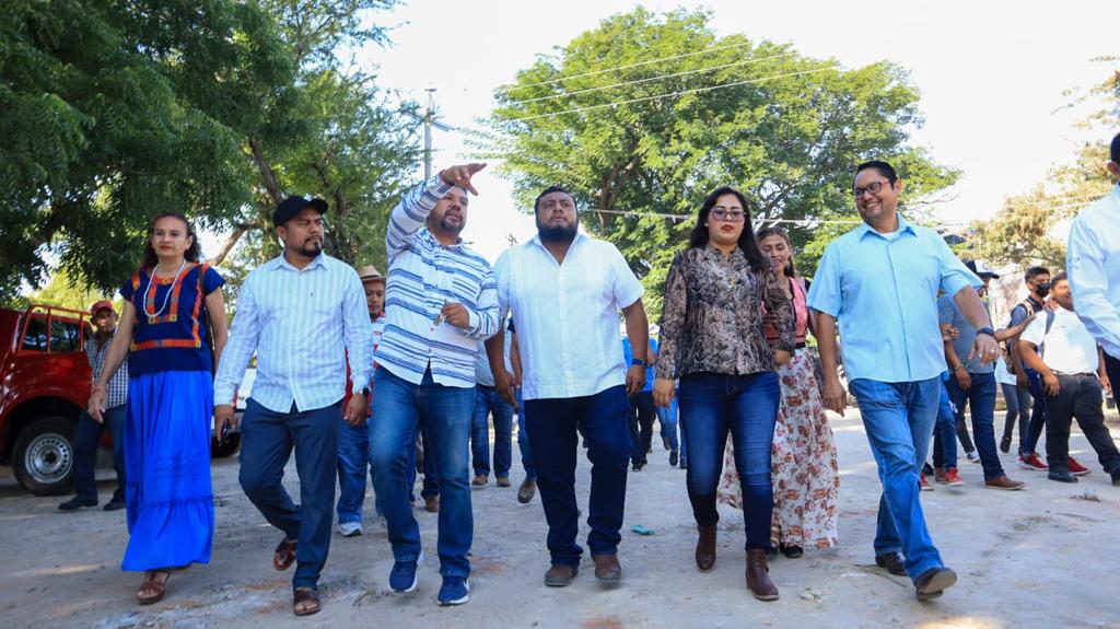 Inaugura ayuntamiento módulo de seguridad y rehabilitación de sanitarios en deportivo binnizá
