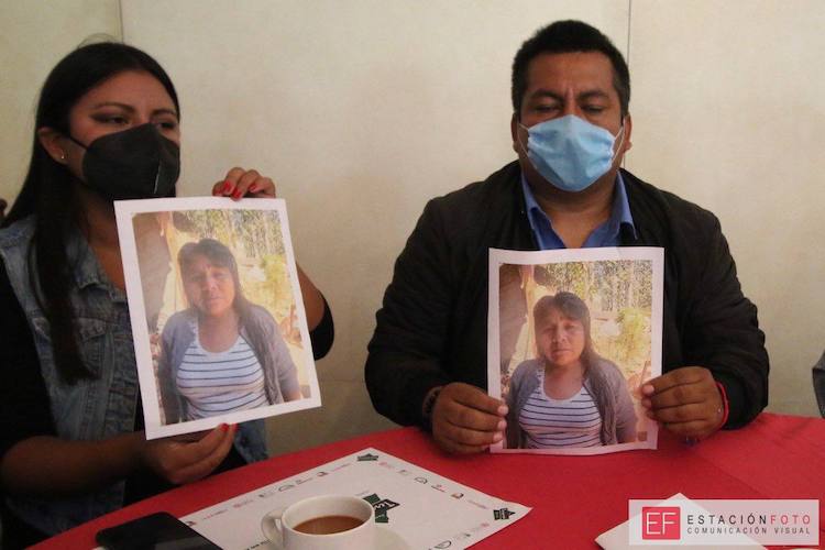 Retienen a la esposa y madre del presidente de San Martín Peras porque se niega convocar a elección de autoridades municipales 