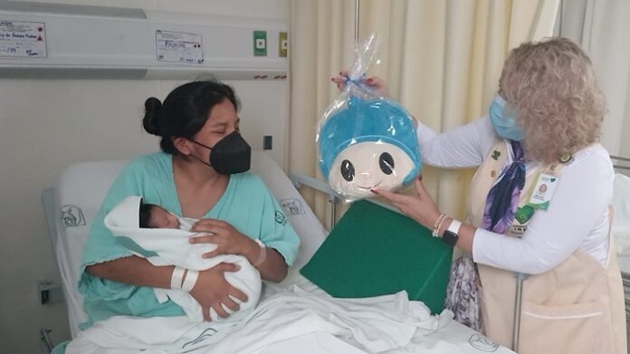 Entrega Voluntariado del IMSS Oaxaca juguetes a niñas y niños en hospitales y UMF con motivo de “Reyes Magos”