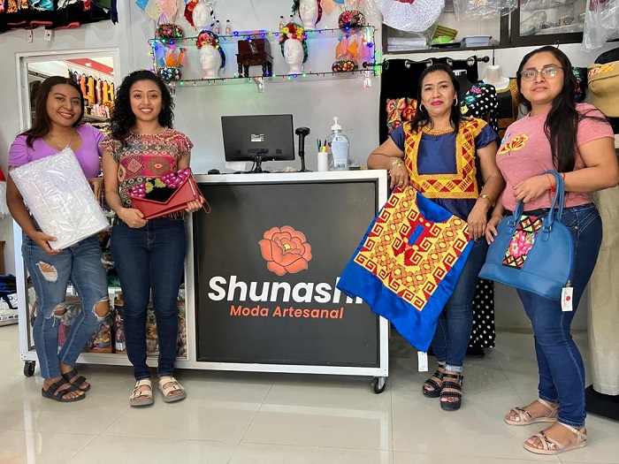 La diseñadora zapoteca que lleva sus textiles de Juchitán para el mundo