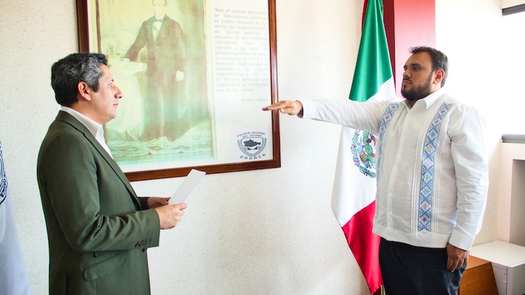 Nombra Fiscal de Oaxaca, Bernardo Rodríguez Alamilla, a Vicefiscal de la Costa
