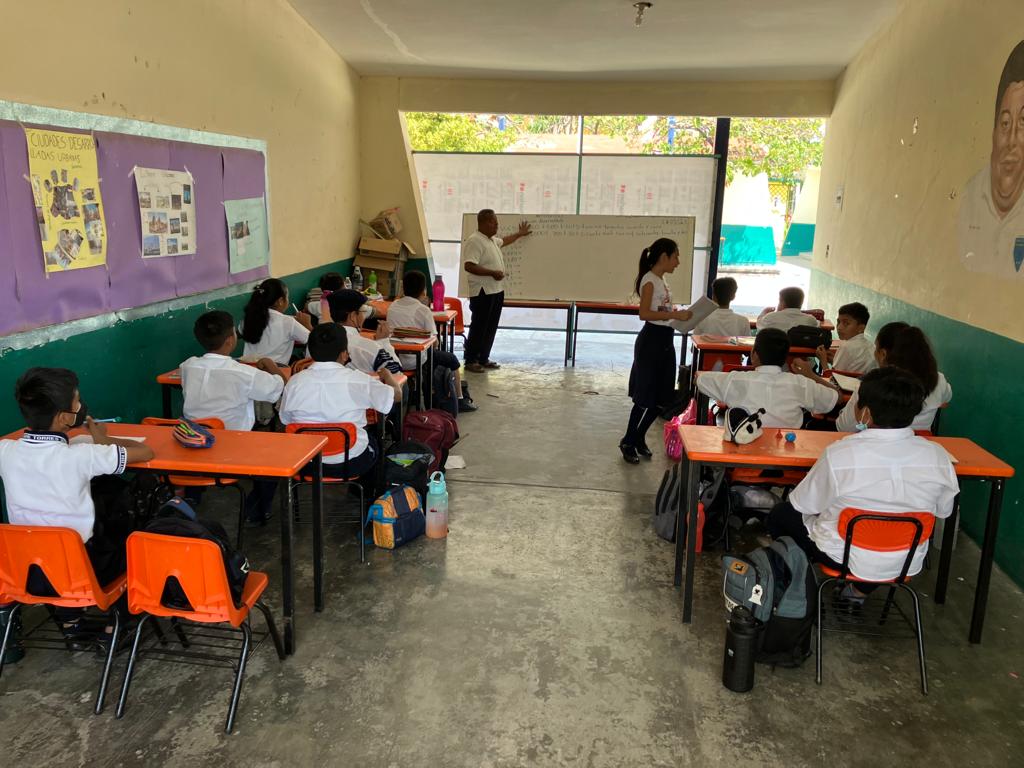 Olvidan autoridades reconstruir escuela en Juchitán dañada por sismo del 2017