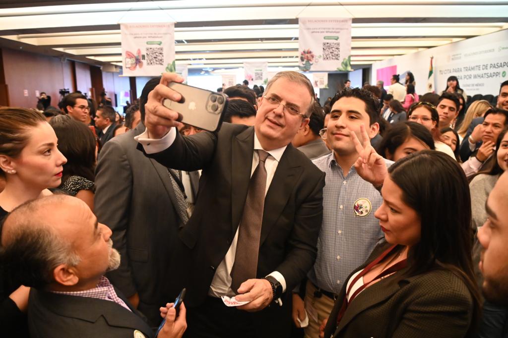 Citas de pasaporte por WhatsApp, un éxito: Ebrard