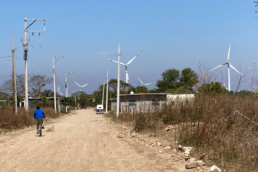 AMLO anuncia nueva nacionalización eléctrica; Iberdrola su descarbonización
