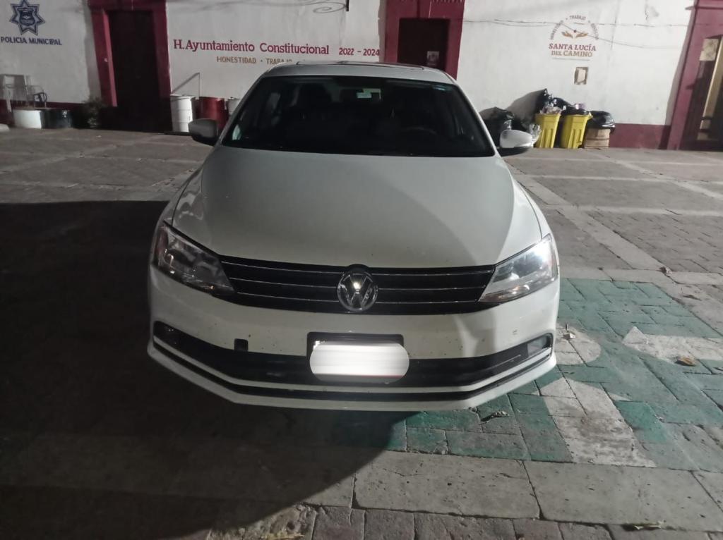 Recuperan en Santa Lucía del Camino un automóvil más con reporte de robo