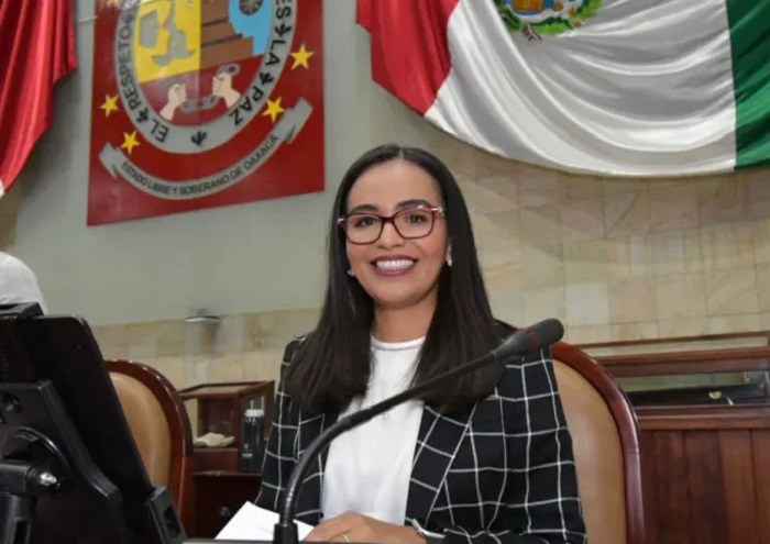 Diputada de Oaxaca busca reducir al 50% el sueldo de diputados locales