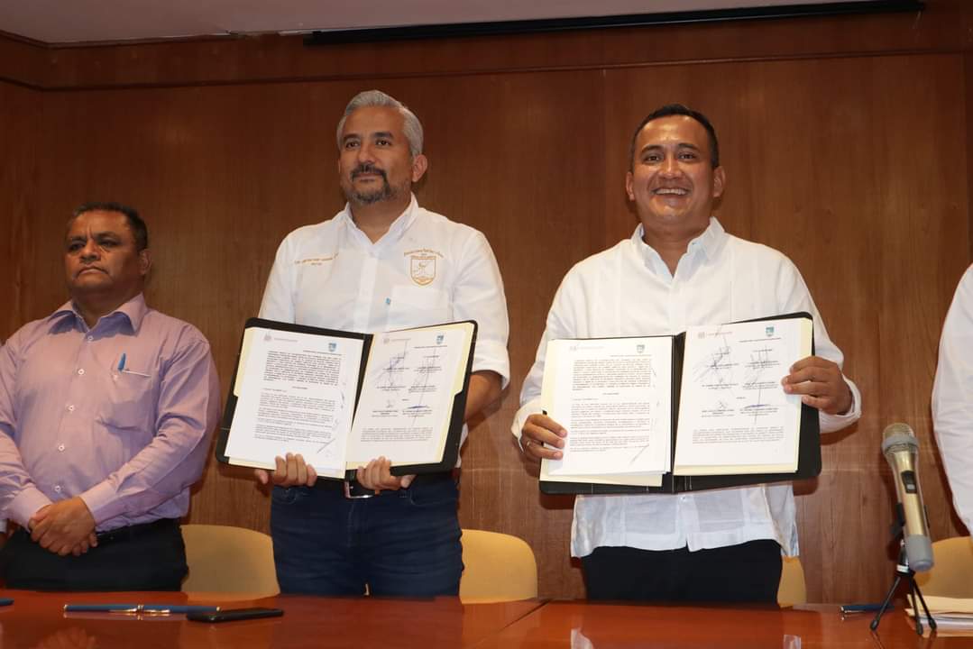 Firman convenio Secretaría de Administración y UABJO, para capacitación profesional