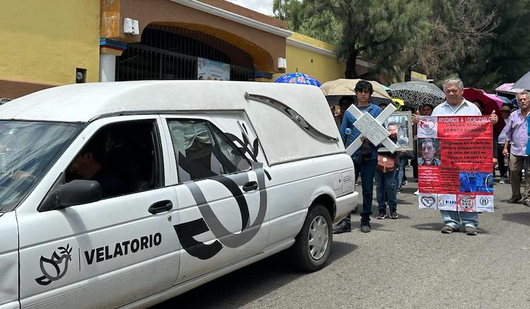 Carlos volvió a Oaxaca para despedirse de los suyos; familiares exigen justicia
