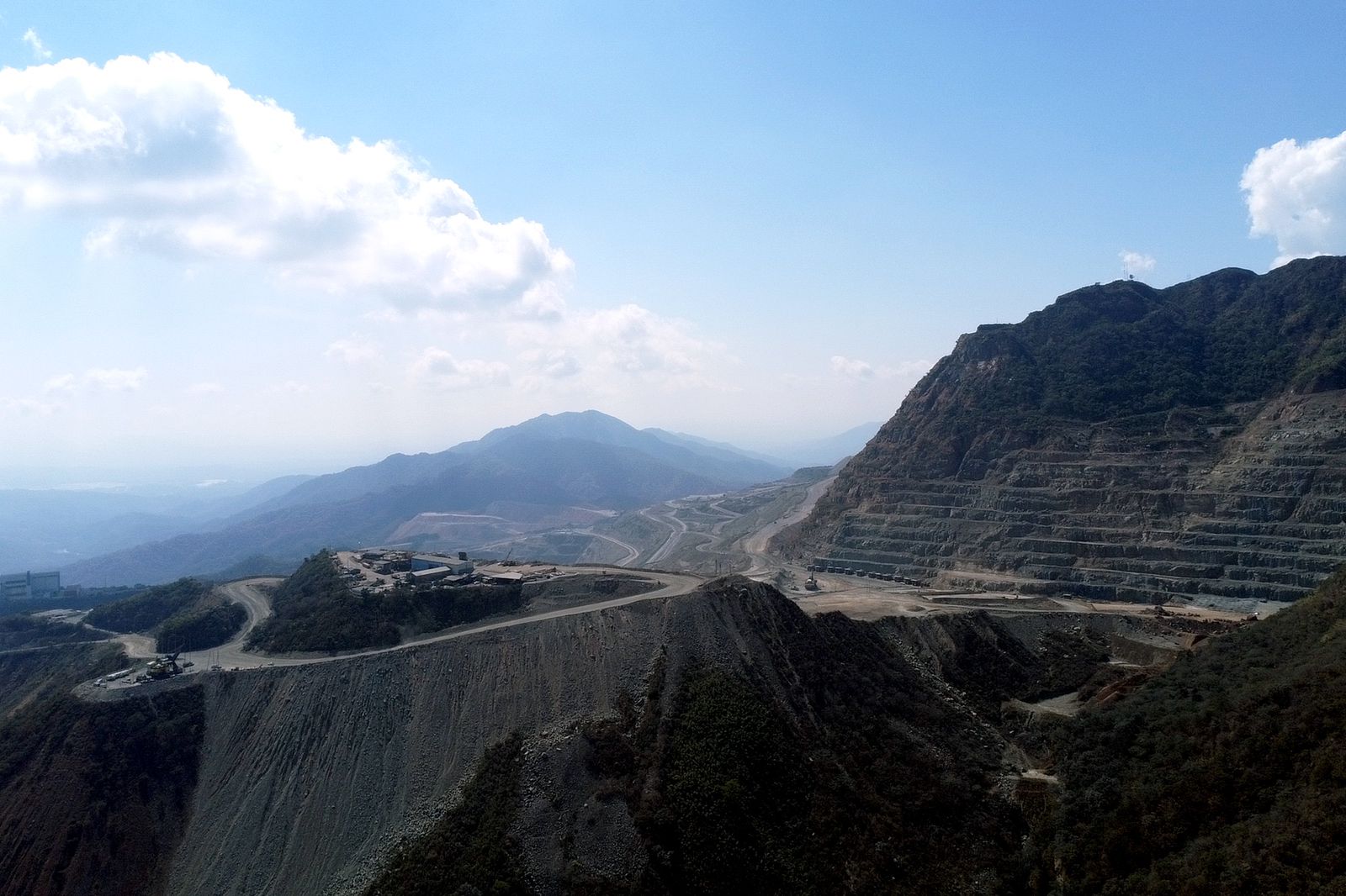  Mina Peña Colorada, ubicada en la Sierra de Manantlán. En esa región desaparecieron a Celedonio Monroy Pruedencio y a J. Santos Isaac Chávez se lo llevaron y días después encontraron su cuerpo. Foto: Cortesía. 