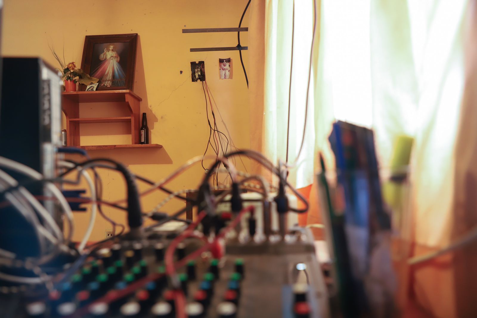 Cabina de Radio Altépetl Zoquitlán. Foto: Daniela Portillo.