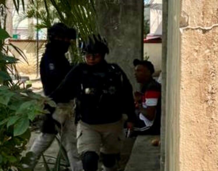 Por defender a una persona migrante, policías de Oaxaca los detienen, golpean y encarcelan por más de 10 horas: “Esto fue un abuso policial”