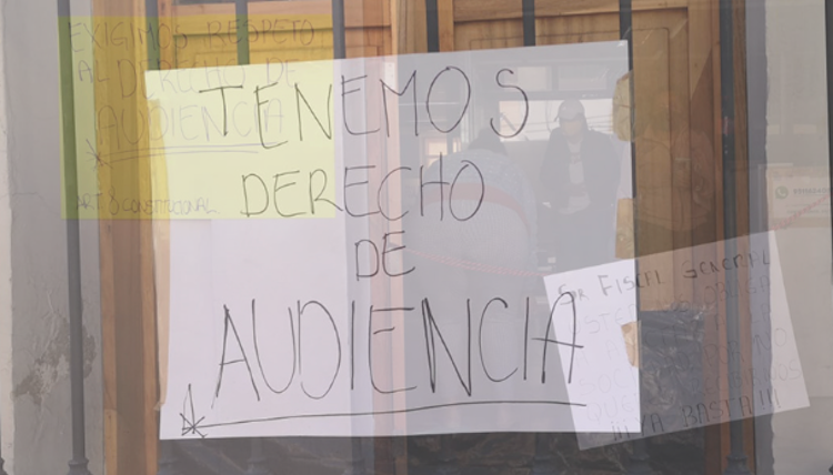 Para no perder privilegios, integrantes del Sindicato de burócratas retienen a personal de la Fiscalía de Oaxaca
