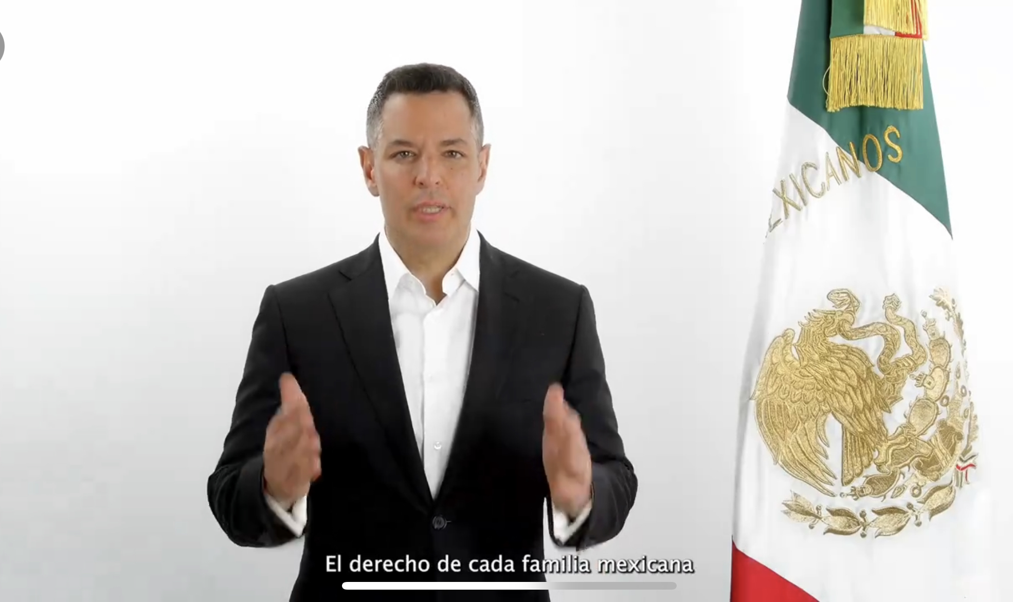 Renuncia ex gobernador de Oaxaca, Alejandro Murat, al PRI
