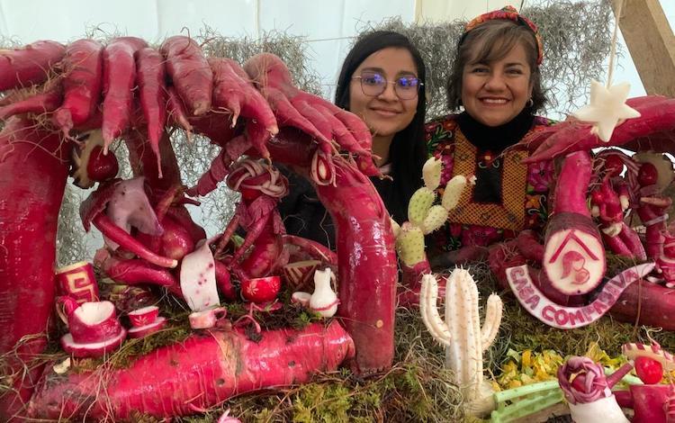 Dedican creación en rábanos a partería y medicina tradicional de Oaxaca