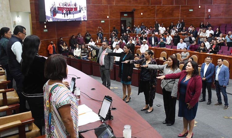 Se acató la instrucción: Congreso designó 5 magistraturas del TSJE; hoy Berenice Ramírez va a la Presidencia