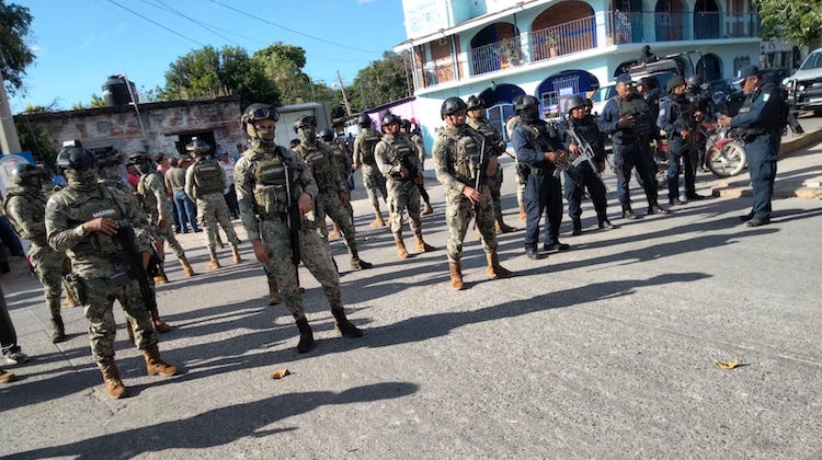 Ong´s exigen liberar a 9 opositores del Polo Bienestar en Mixtequilla