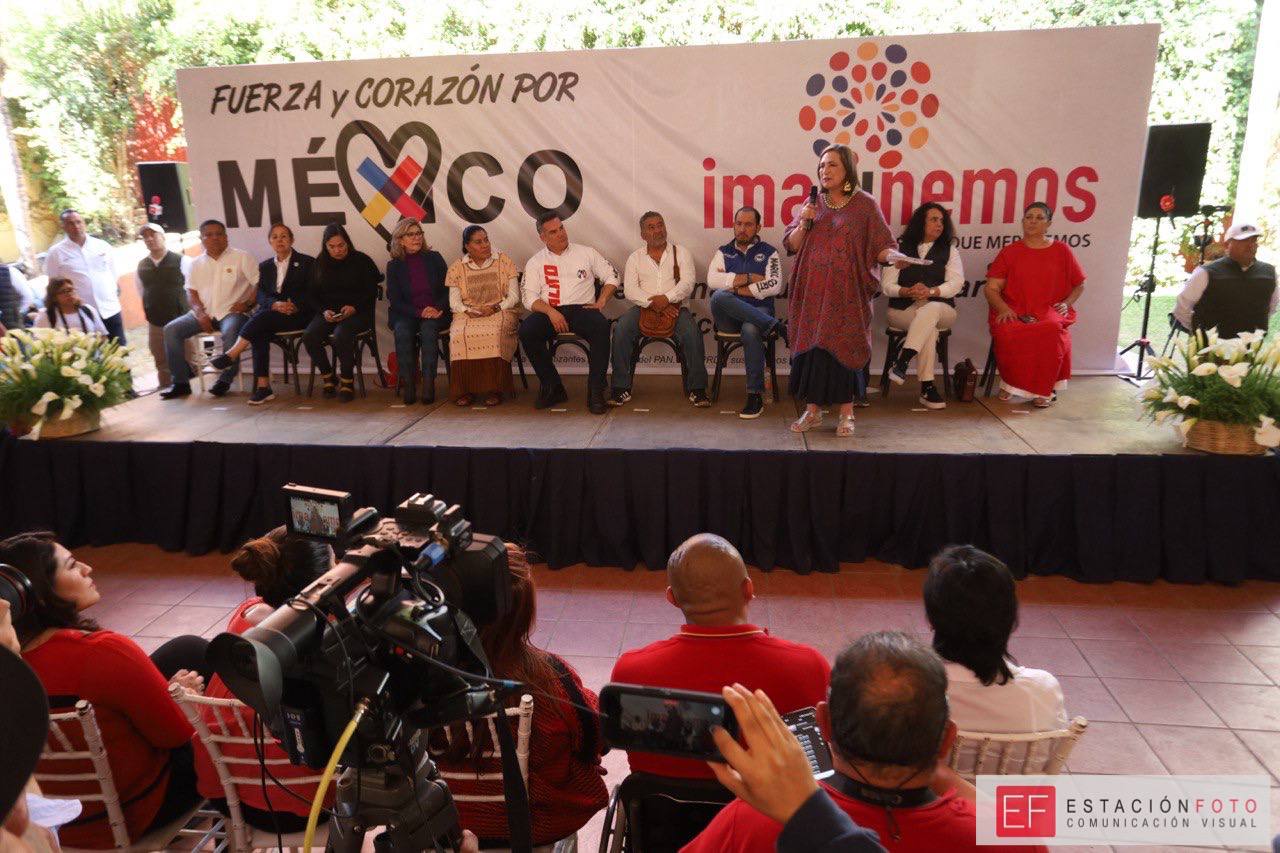 En Oaxaca Pro-AMLO, líderes del PAN y PRI defienden alianza electoral “para que el país tenga rumbo” y «presumen» a Xóchitl Gálvez