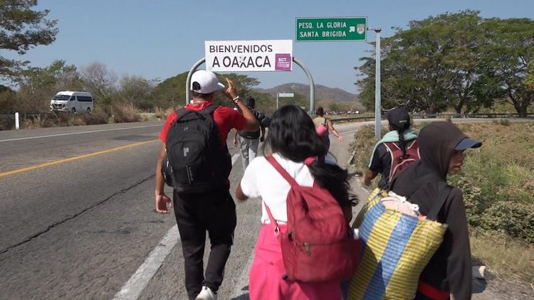 Llega a Oaxaca caravana “Éxodo de la Pobreza” con 2 mil 500 migrantes