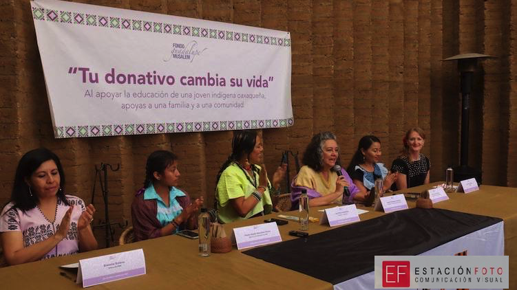 Lila Downs reprocha despilfarro y utilización de la mujer en campañas, ese dinero deberían ser para becas a estudiantes