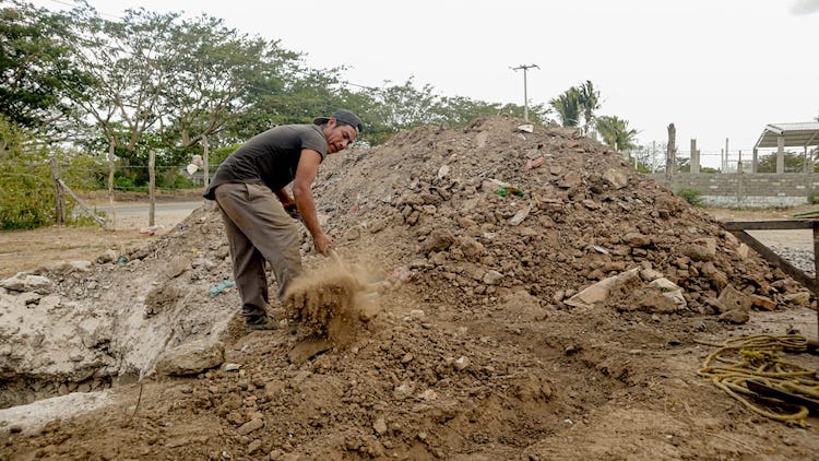 Supervisa Miguel Sánchez Altamirano construcción de pozo de agua para 18 mil hogares en Octava Sección