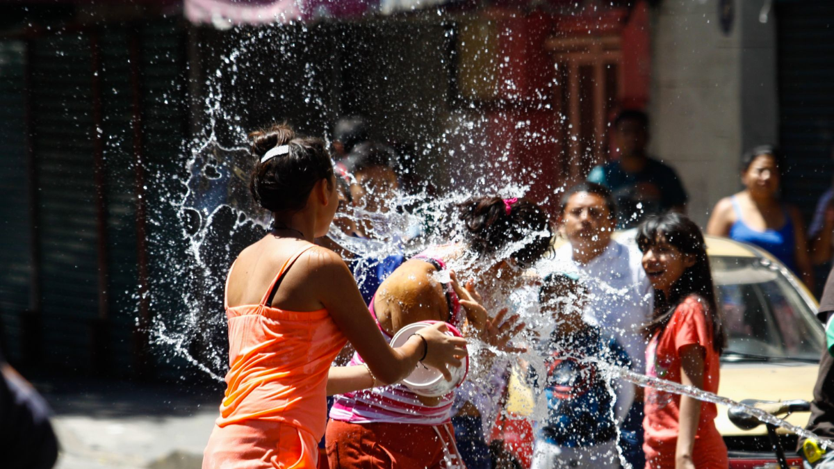 Exhortan a hacer buen uso del agua potable y evitar sanciones en este Sábado de Gloria