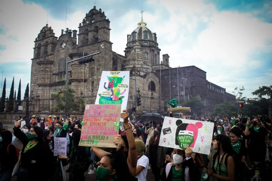CEDHJ no acompañó a niña pidiendo aborto, solo giró oficios