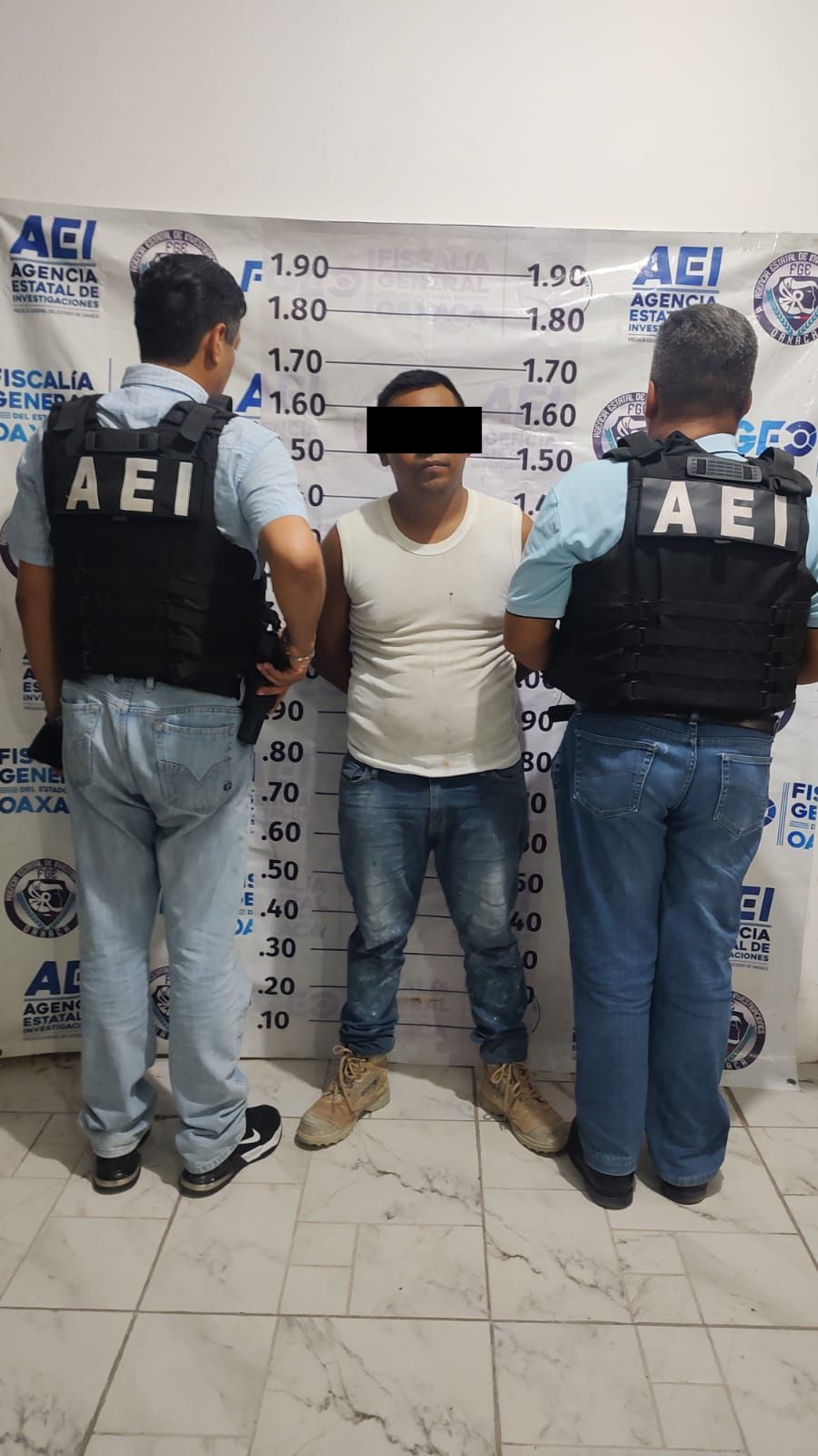 Fiscalía de Oaxaca ejecuta orden de aprehensión por robo con violencia contra tiendas Oxxo en la región del Istmo