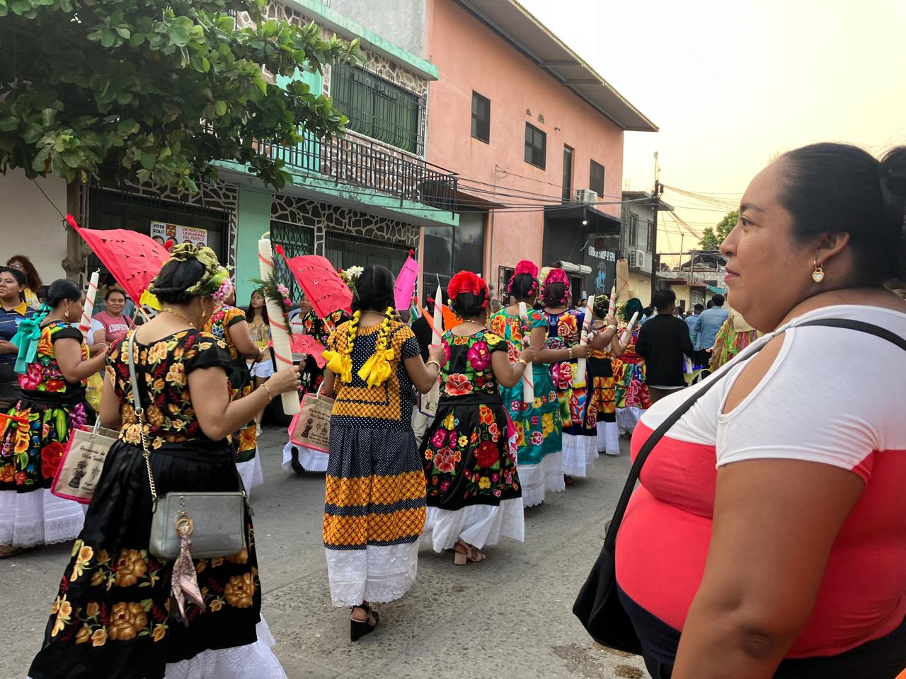 Velas de mayo en Juchitán, Oaxaca: las fiestas que rinden tributo al campo, el mar y la vida