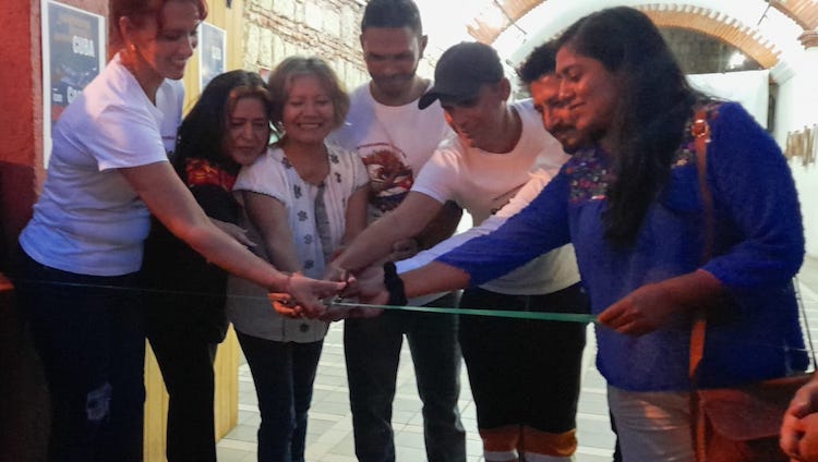 Inauguran exposición de arte cubano en Oaxaca