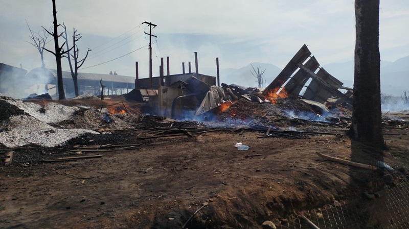 Evalúan daños por incendio en aserradero en San Miguel Etla