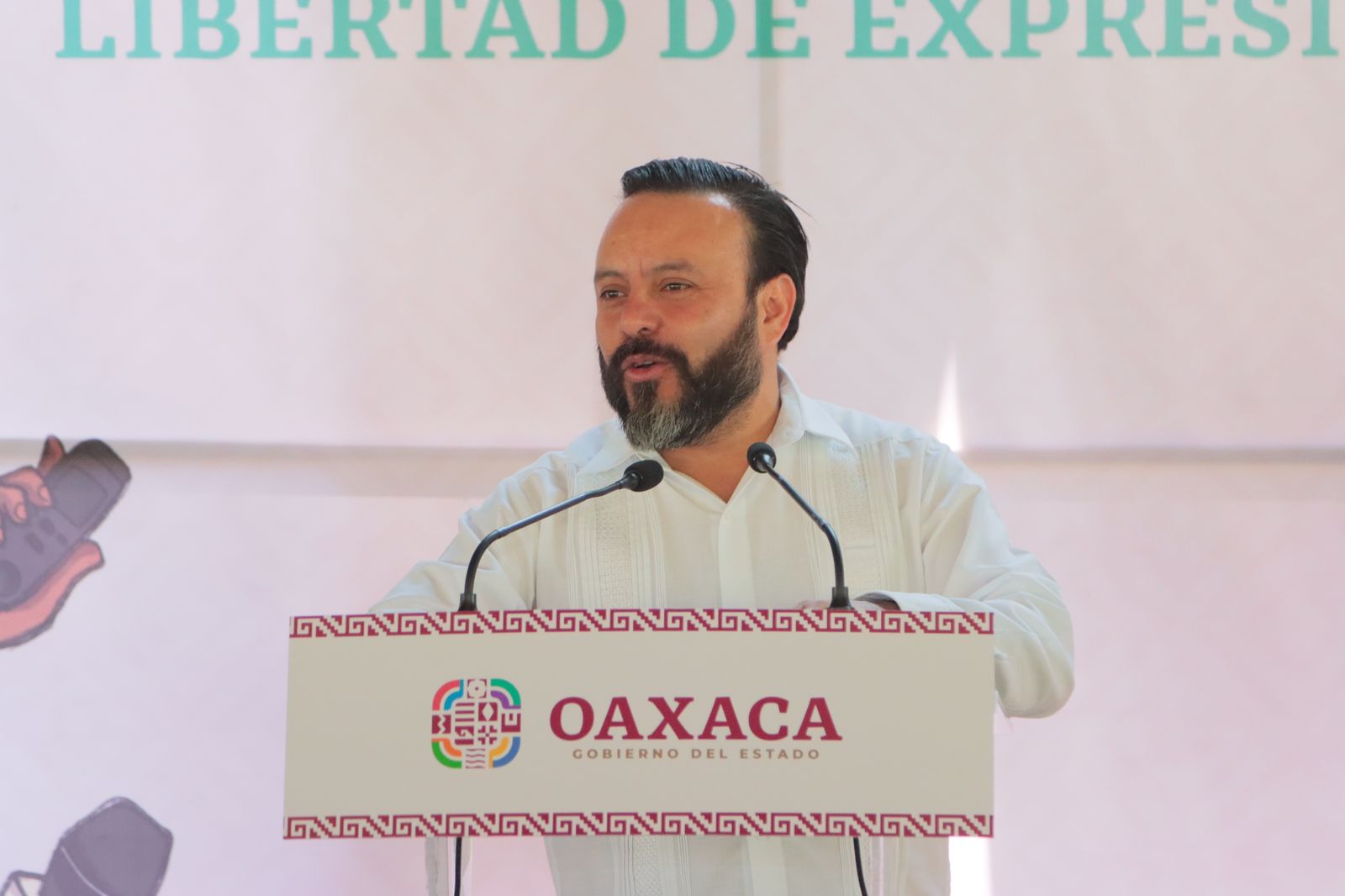 Gobierno de Oaxaca ofrecerá seguridad social a solo 100 periodistas 