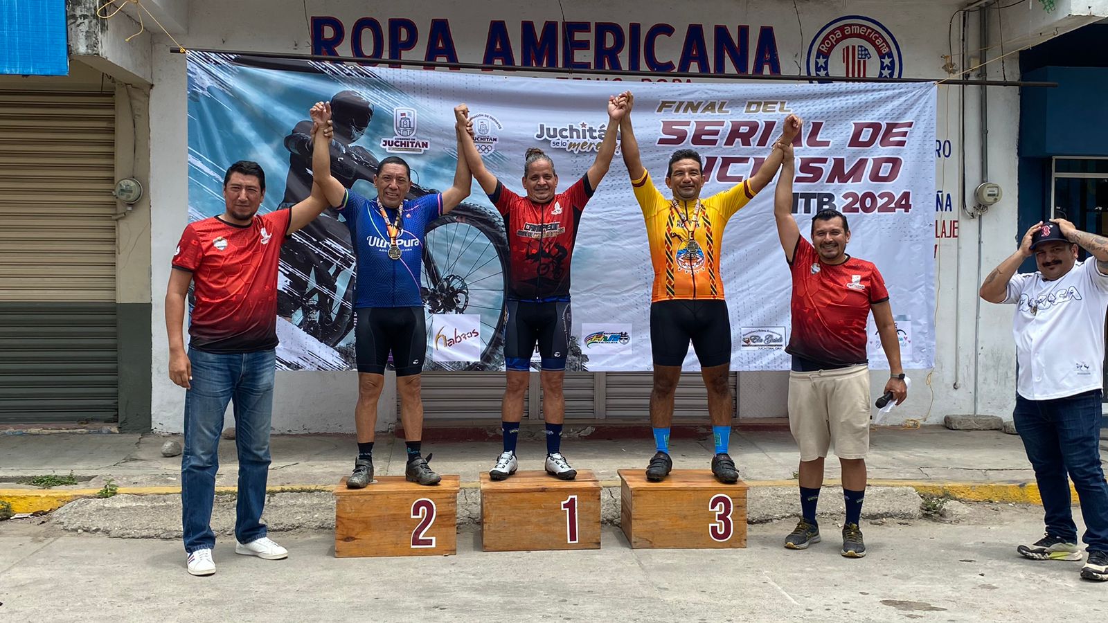 JORGE LUIS FERNÁNDEZ RUIZ SE CORONA EN LA FINAL DEL SERIAL DE CICLISMO MTB