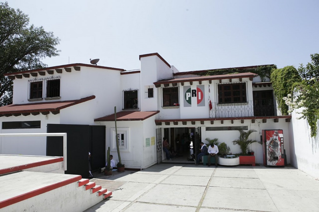 La disputa que se viene: La Primavera Oaxaqueña va por Casona del PRI