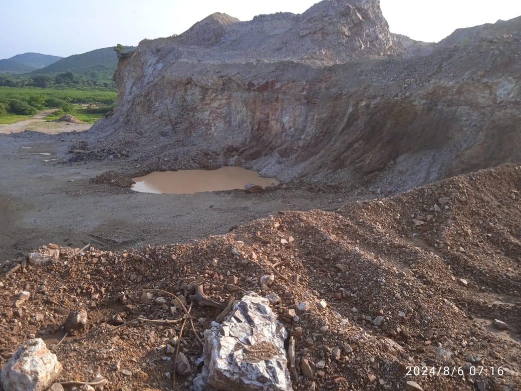 Activistas zapotecas denuncian a Semar y empresa GFS de extraer material pétreo para obra del interoceánico sin permiso