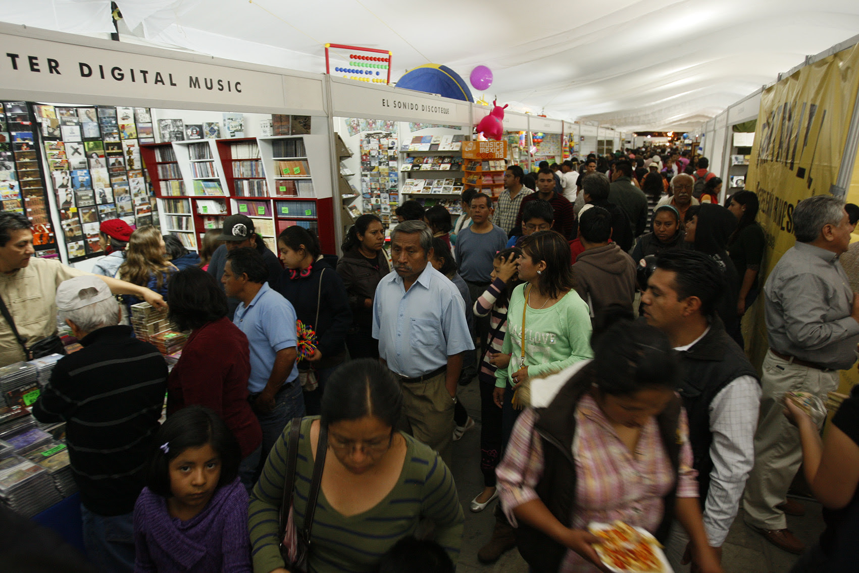 La Feria Internacional del Libro de Oaxaca regresa al corazón de la ciudad
