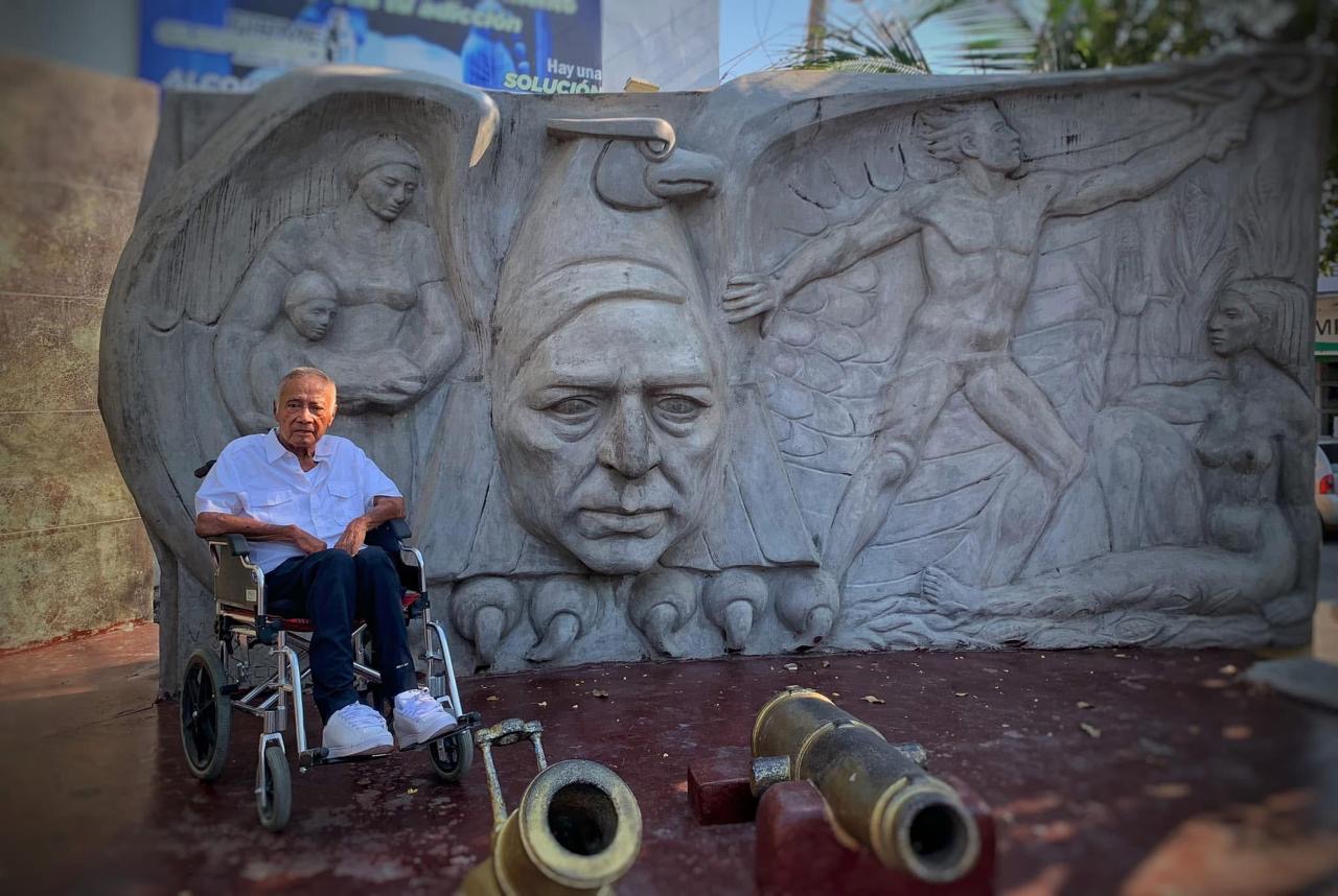 Fallece escultor zapoteca Moisés Cabrera, creador del monumento a Juárez en Guelatao, Oaxaca