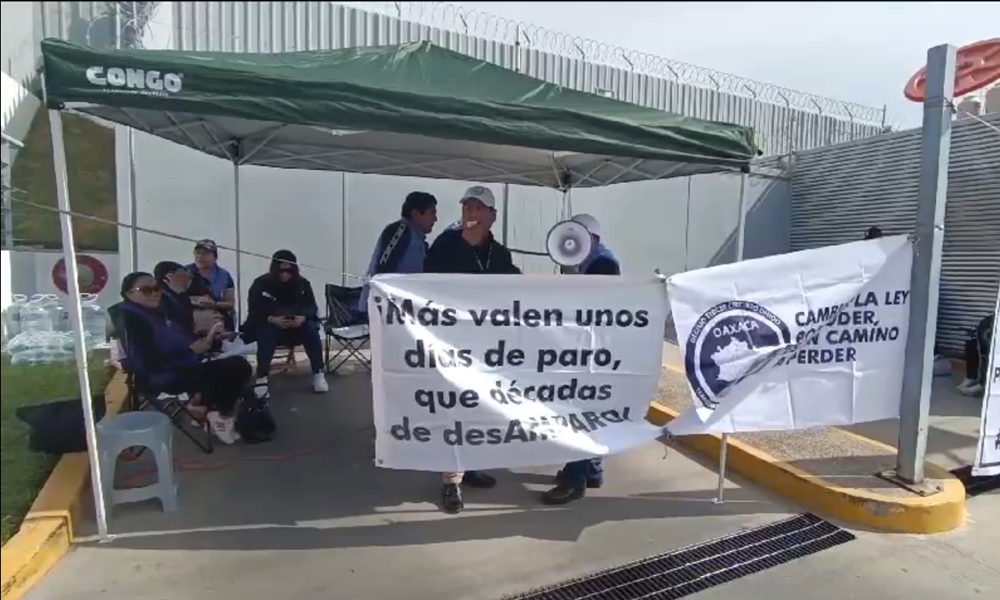 Defensores Públicos del Poder Judicial Federal paran labores y cierran juzgados en Oaxaca; les descontaron 80% ahorro para el retiro