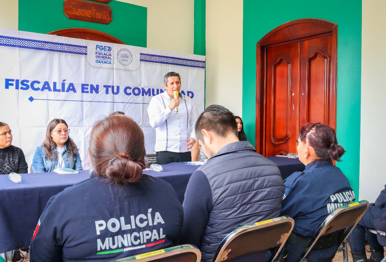 Programa “Fiscalía en tu comunidad” coadyuva a la construcción de comunidades más seguras: Fiscal Bernardo Rodríguez Alamilla