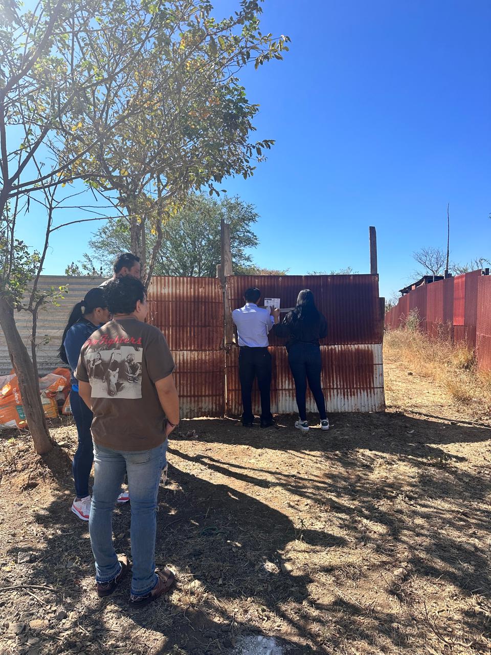 FGEO cumple orden de cateo junto a Marina y DEFENSA, como parte de la investigación por homicidio; cateo realizado en un domicilio de San Bartolo Coyotepec