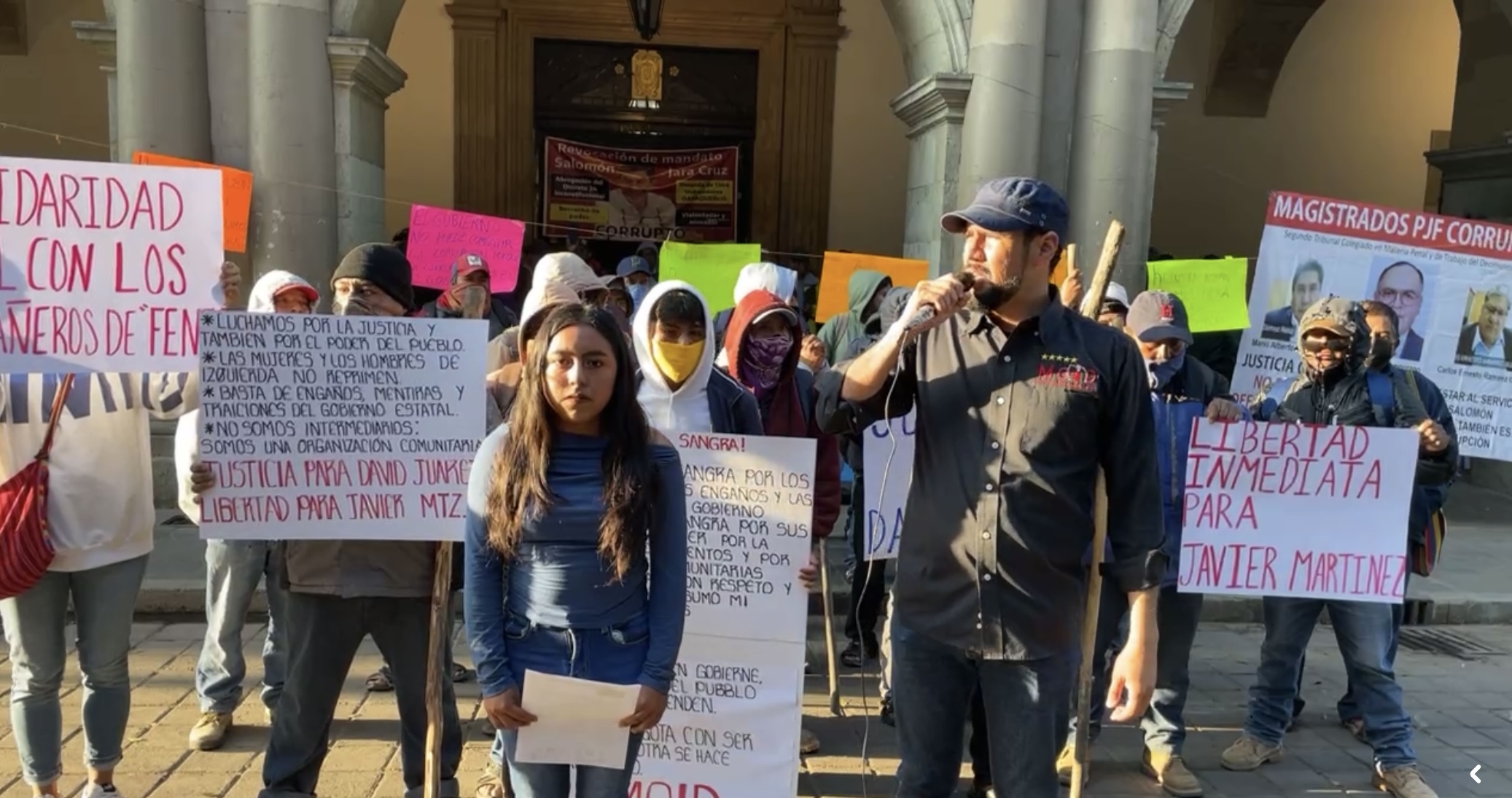 Por engaños de Salomón Jara sitian el estado con ocho bloqueos carreteros y se desangra dirigente del MOID