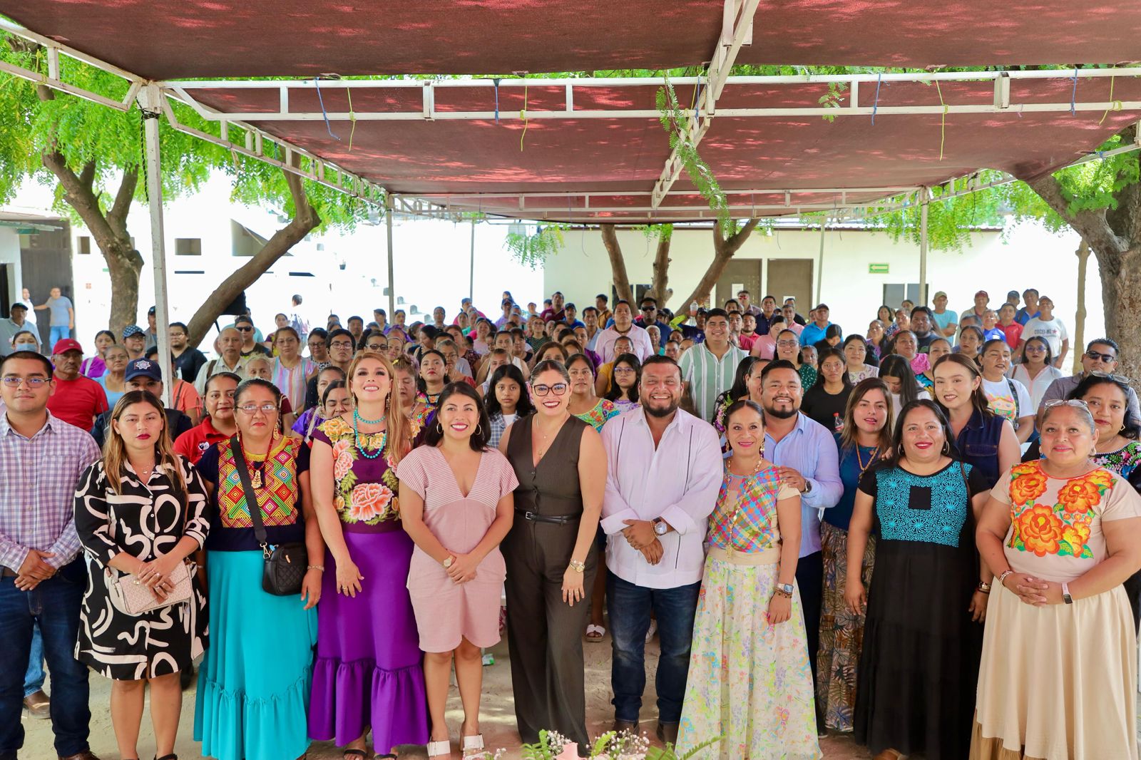 Gobierno juchiteco instala Consejos para priorización de obras y para prevenir violencia en contra las mujeres