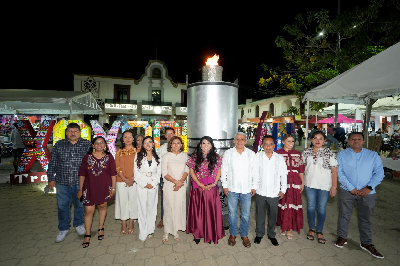 Aarón y su Grupo Ilusión hacen vibrar el cuarto Martes de Brujas en Xoxocotlán