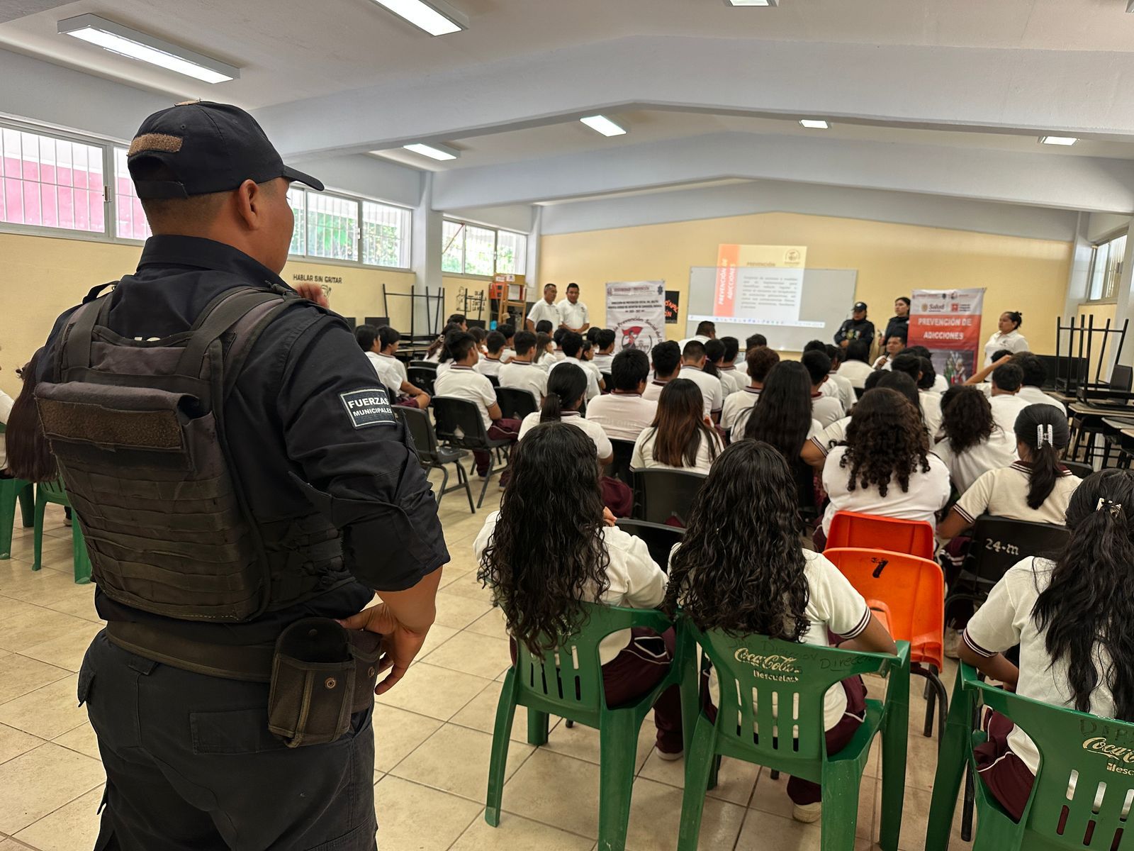 CON TALLER DE SENSIBILIZACIÓN LLEGA GOBIERNO JUCHITECO A ESTUDIANTES DE LA SECUNDARIA TÉCNICA #196
