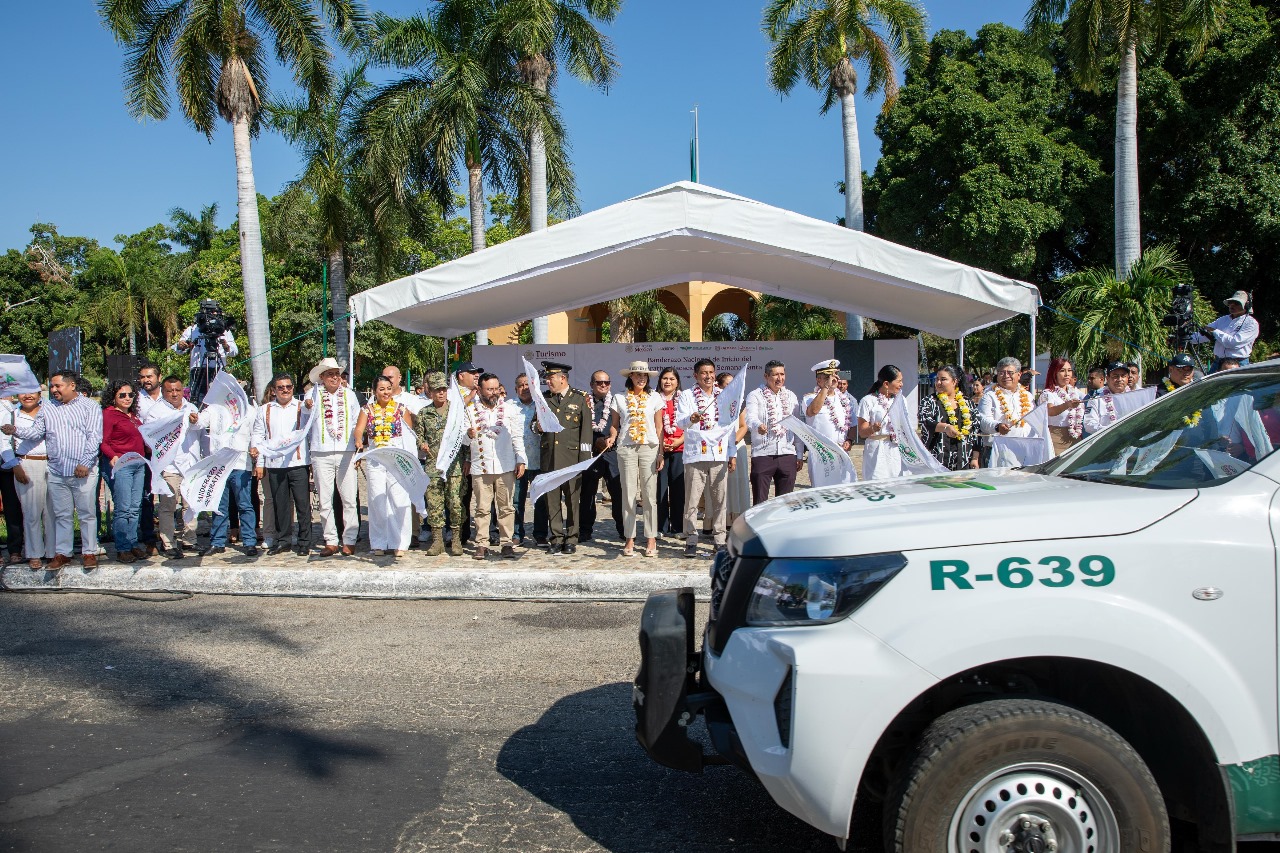 Dan Banderazo Nacional de Operativo Vacacional Semana Santa 2025 en Huatulco; estiman derrama de 282 mil 11 mdp