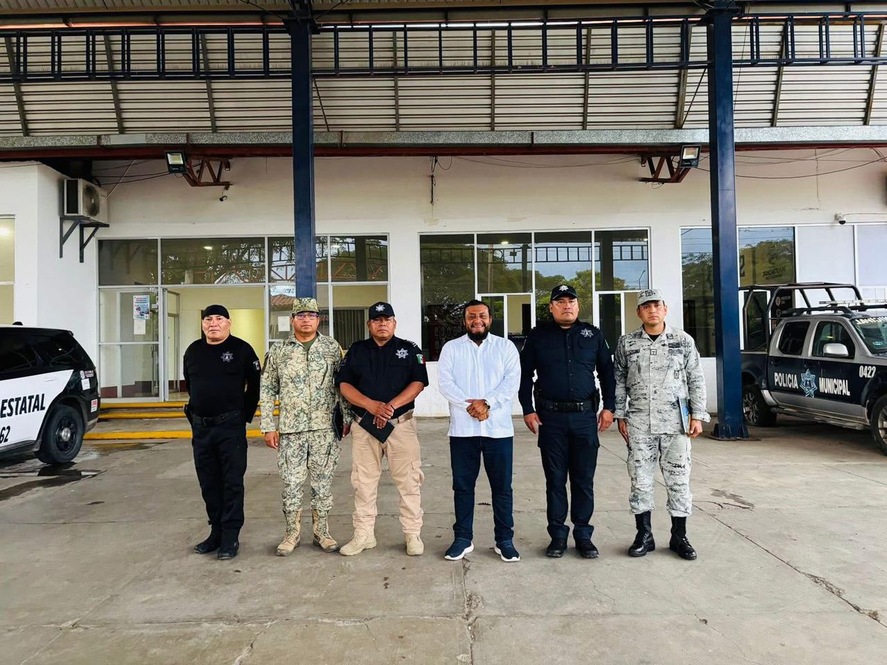 Fuerzas federales regresan instalaciones de la Comisaría Municipal de Juchitán a autoridad municipal