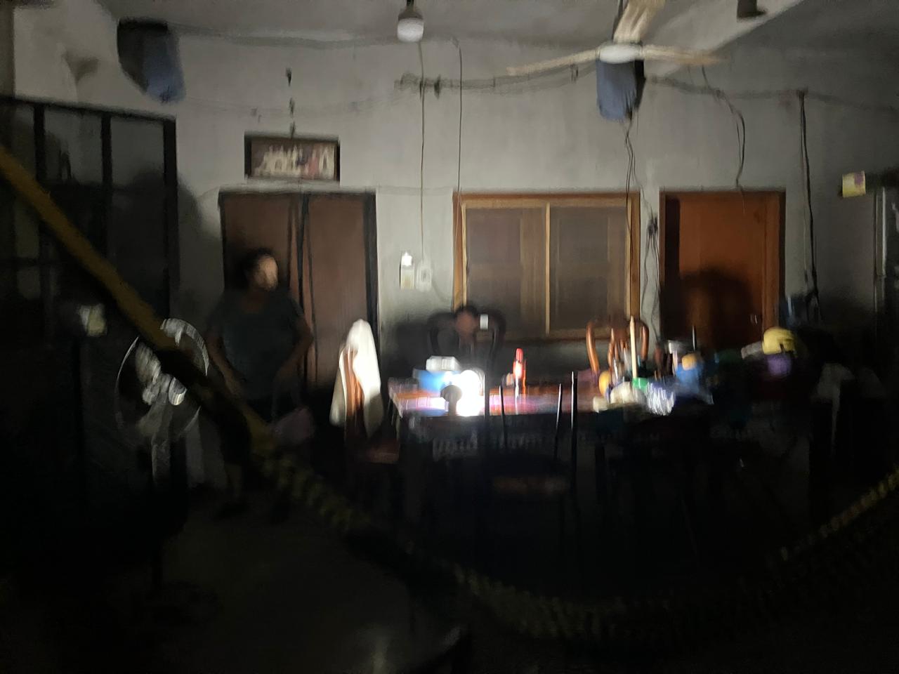 Cumplen 48 horas sin energía eléctrica más de 40 familias de Juchitán, Oaxaca