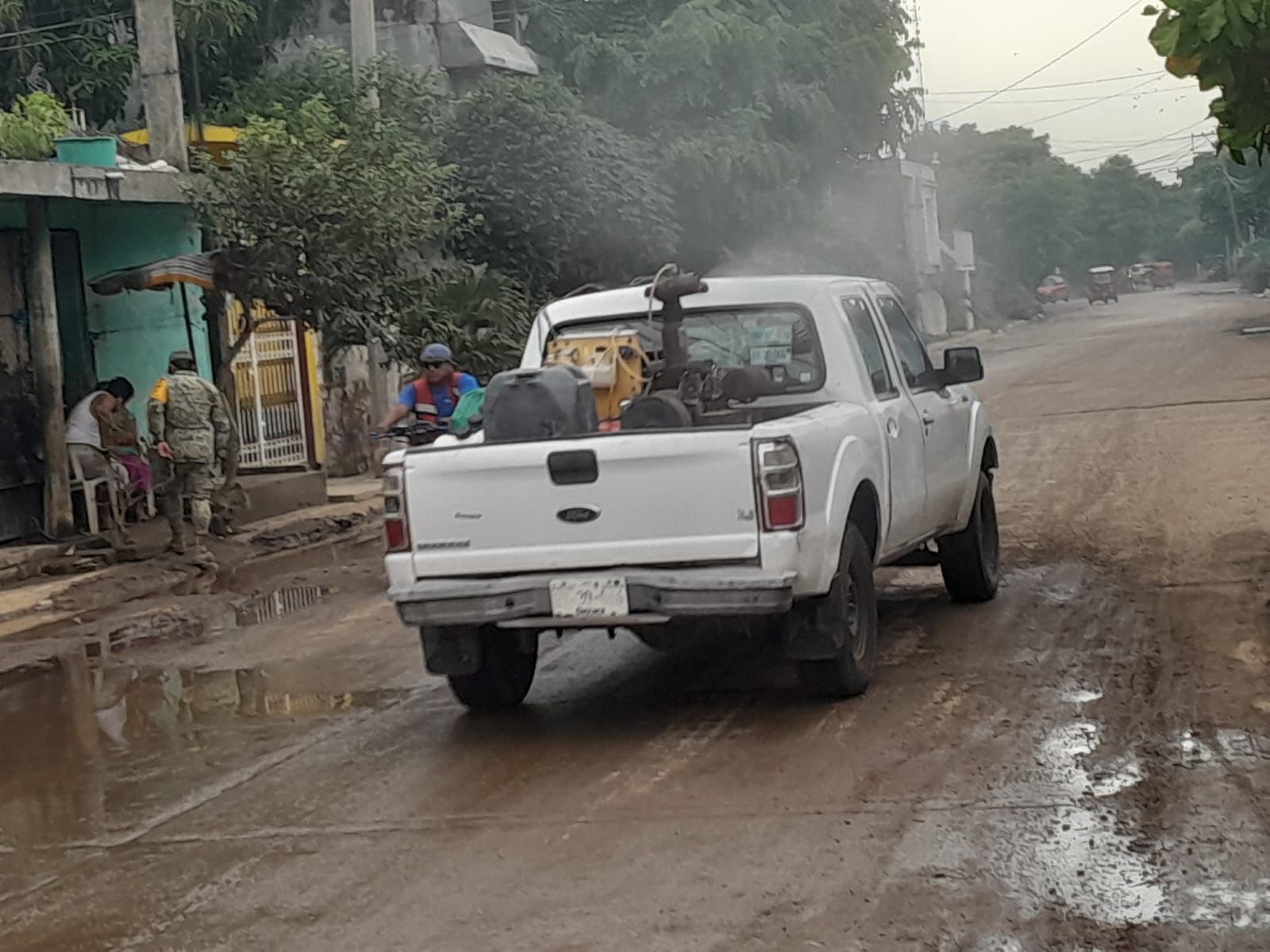 Jurisdicción Sanitaria 02 y Gobierno de Juchitán mantendrán jornadas de fumigación durante temporada de lluvias