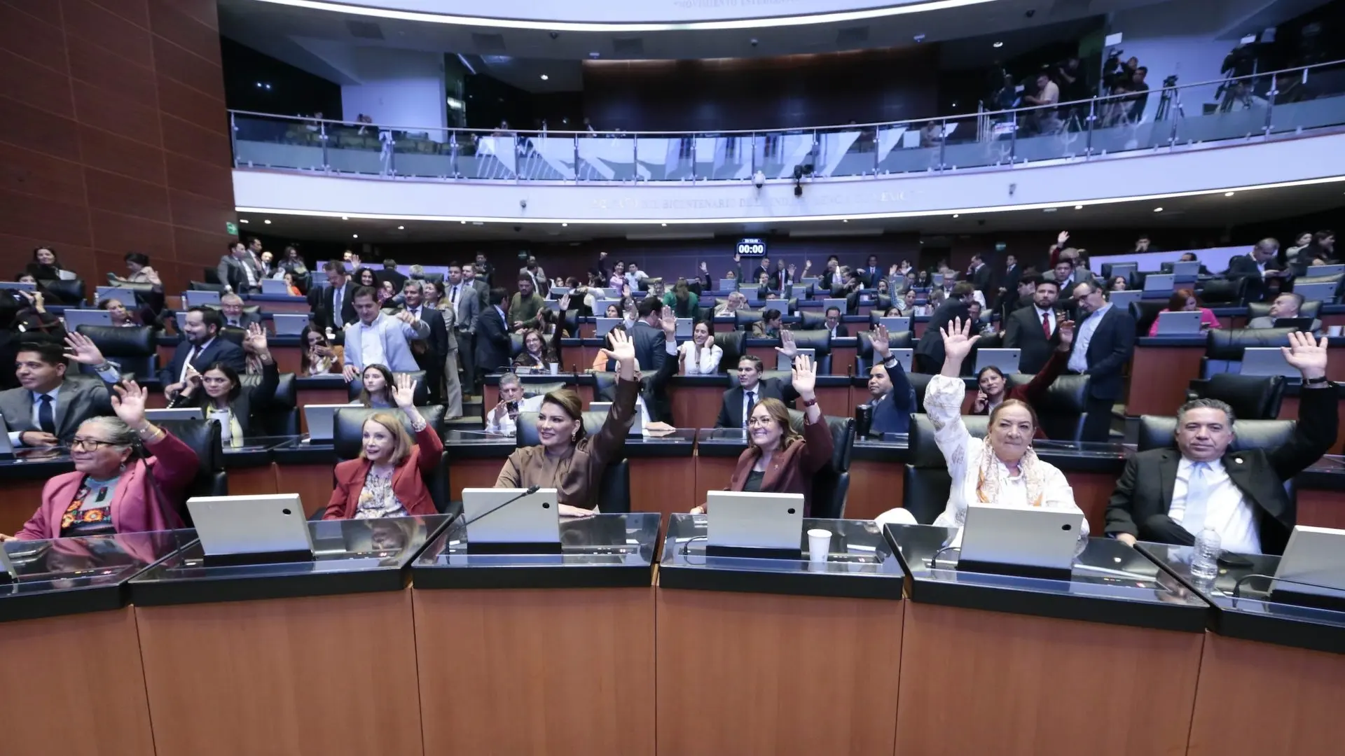 Aprueban en el Senado reformas antilavado de dinero